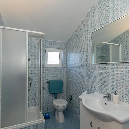 Perinic, No 2 Apartment *