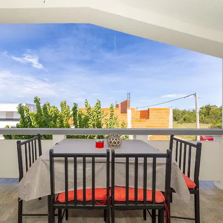Perinic, No 2 Appartement Vrsi