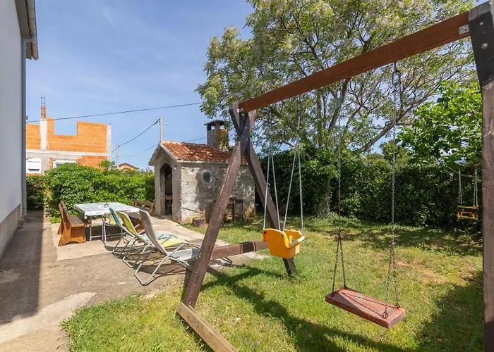 Perinic, No 2 Apartment Vrsi